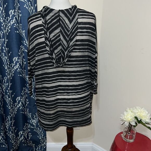 Beyond Yoga Striped Button Front Hooded Cardigan Pockets Oversized sz S Small - Picture 3 of 8